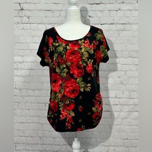 🎉Hot Pick🎉Free Kisses Maternity shirt